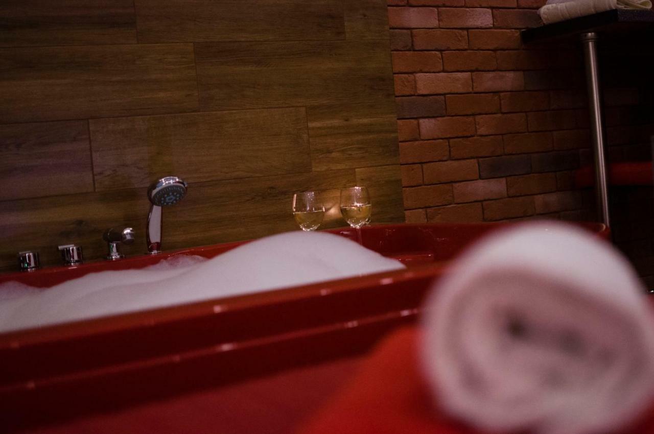 Jacuzzi Apartment Red Kraków Eksteriør billede